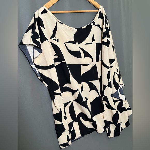 Shein Curve 2xl Multi Pattern Blouses - Lot of 4 - Picture 15 of 16